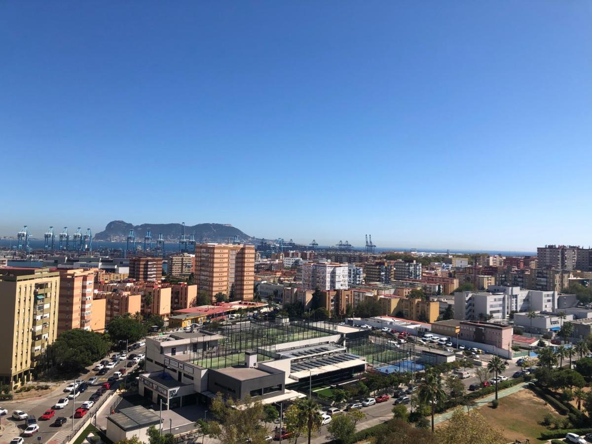 Piso Semicentrico Con Vistas A La Bahia De Algeciras Apartment Ngoại thất bức ảnh